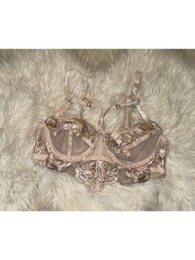 Wolf and Whistle Strappy Cage Bra Embroidered Floral Lace UW Womens 32C Pink